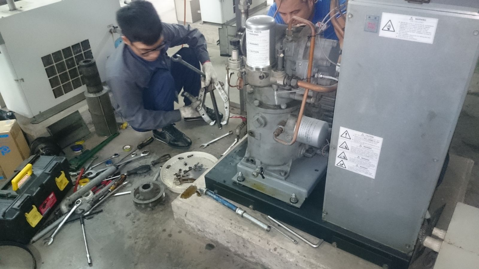 KHẮC PHỤC LỖI NHIỆT ĐỘ CAO MÁY NÉN KHÍ